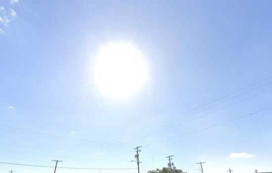 Warm and Sunny Days Ahead for Tampa with Possible Evening Showers, NWS Forecasts