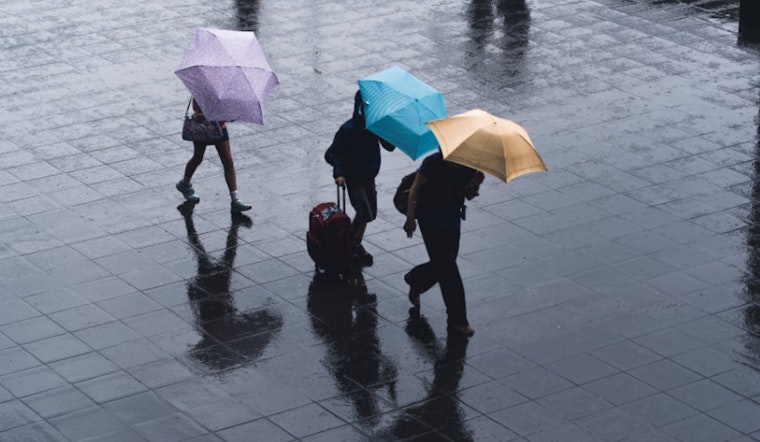 Washington D.C. Braces for Rainy Thanksgiving Eve, Sunny Weekend Ahead