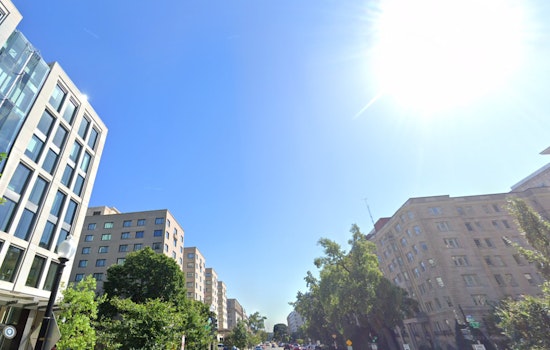 Washington D.C. Braces for Variable Skies and Intermittent Showers This Week