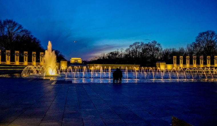 Washington D.C. Prepares for Damp Thanksgiving Morning; Clearer Skies Expected by Evening