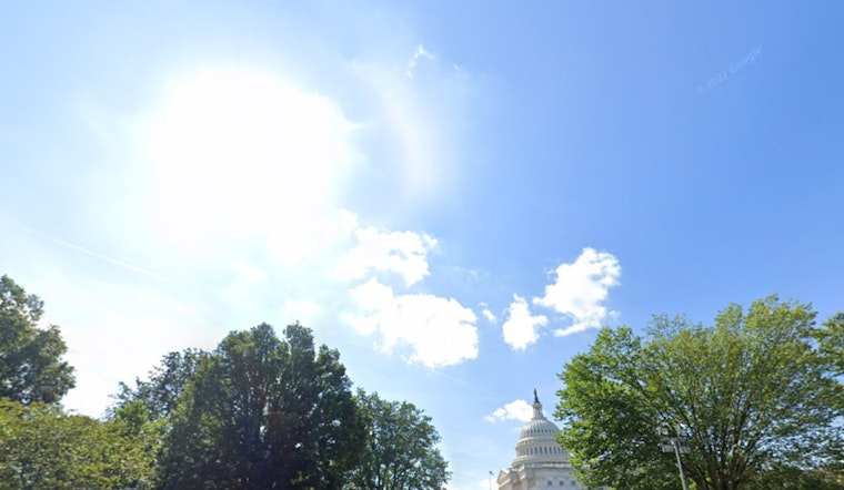 Washington D.C. Welcomes a Mixed Bag of November Weather with Sunny Days and Possible Showers