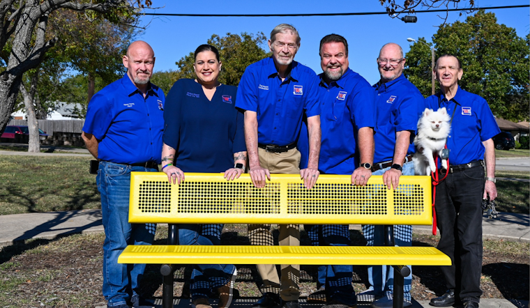 White Settlement Honors COVID-19 Impact with Commemorative Yellow Bench at Veterans Park