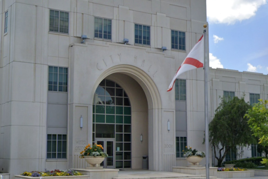 Winter Garden Officials Consider Scrapping Recycling Program Amid Rising Costs and Contamination Issues