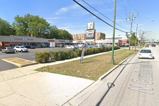 Woman in Custody After Vehicle Plows Into Norwood Park 7-Eleven in Chicago; No Injuries Reported