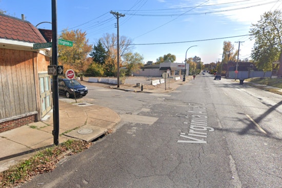 Woman Robbed at Gunpoint by Acquaintance During Car Ride in St. Louis