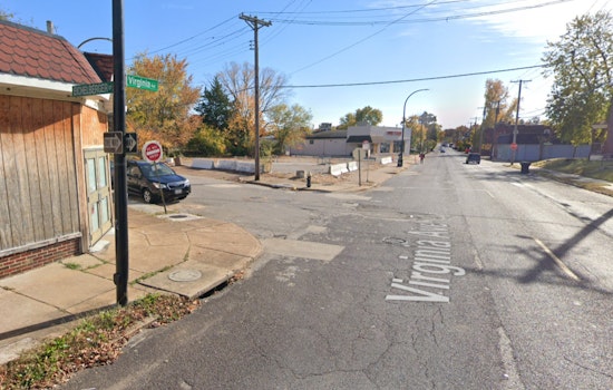 Woman Robbed at Gunpoint by Acquaintance During Car Ride in St. Louis