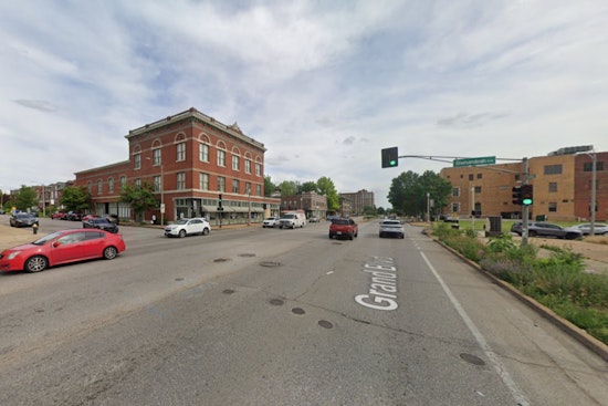 Woman Robbed at Gunpoint in Compton Heights As Suspects Pose as Accident Accusers