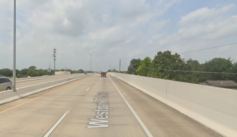 1 Dead in Collision Involving METRO Bus on Westpark Tollway in Houston