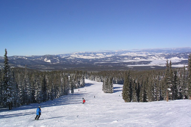 174 Skiers Safely Evacuated at Winter Park Resort After Gondola Malfunction, Repairs Underway