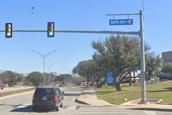 25-Year-Old Man Dies in Motorcycle Crash on Hardy Oak Boulevard in San Antonio