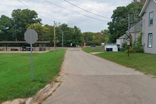 Adult Fatality and Three Children Injured as Train Collides with Car in Coloma