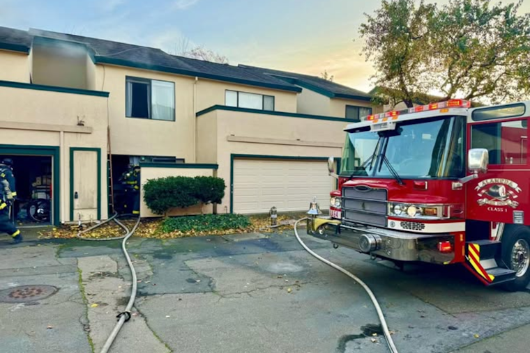 Alameda Fire Department Quickly Extinguishes Kitchen Fire on Bay Farm Island