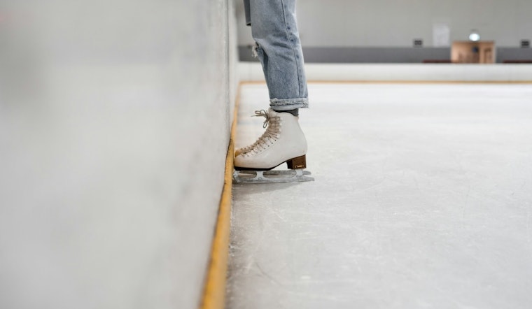Apple Valley Sports Arena Hosts Free Indoor Ice Skating Sessions to Celebrate the Holidays