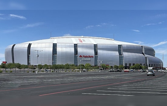 Arizona Cardinals Eye Stadium Luxuries as NFL Ponders Revenue-Share Changes, Fans Brace for Potential Ticket Price Surge