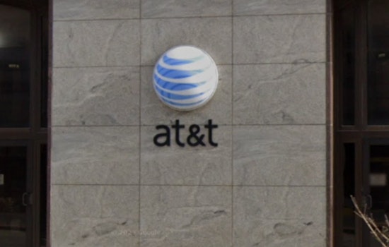 AT&T Announces Plan to Phase Out Copper Landline Service by 2029, California Exempted Due to Legal Protections