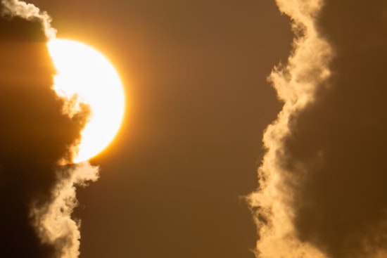 Atlanta Braces for Holiday Weather Whiplash with Sunny Skies Chilly Winds and Rain on the Horizon