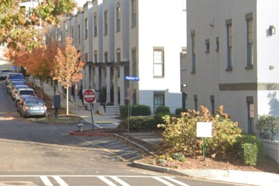 Atlanta Community Shaken by Evening Shooting on Taylor Court NE, Police Seek Witnesses