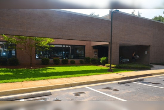 Atlanta's Dogwood Library Temporarily Closes for Heating System Repairs, Disrupting Local Routine