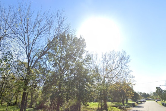 Austin Welcomes a Mix of Sunshine and Clouds; Chance of Weekend Showers