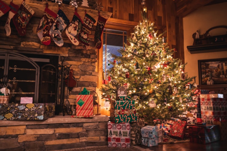 Austin's Office of Sustainability Proposes Eco-Friendly Holiday Practices to Combat Seasonal Waste