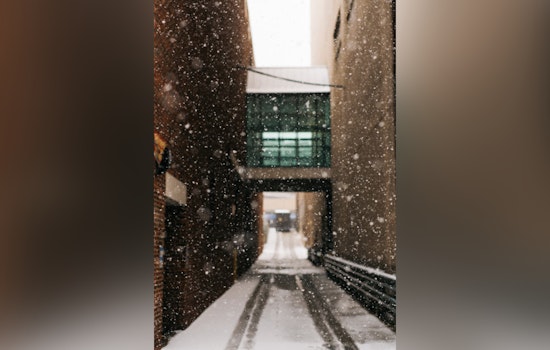 Bay Area Braces for Wintry Mix and Holiday Travel Disruptions, NWS Milwaukee Advises Caution on Roads