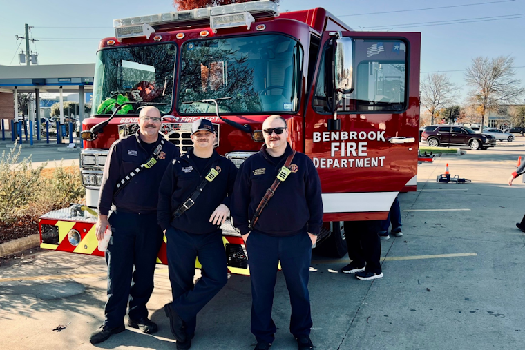 Benbrook Heroes and Chick-fil-A Host "Touch A Truck" Event to Support Local Fire Department