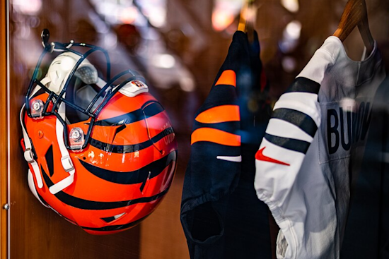 Bengals Keep Playoff Hopes Alive with Overtime Victory Against Broncos in Cincinnati