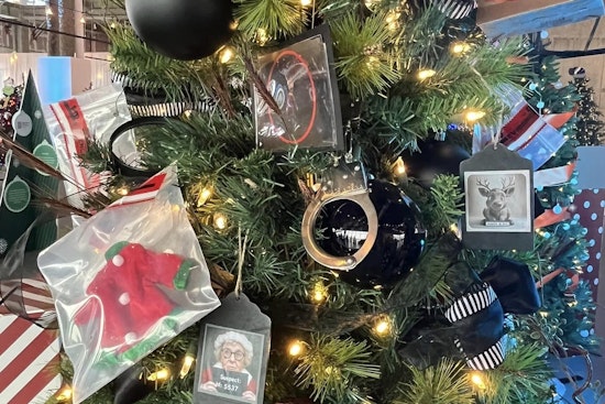 Bloomington Police Department Mixes Holiday Fun with Sleuthing at the Mall of America Festival of Trees