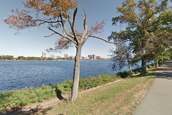 Body of Man Found in Charles River, Boston Authorities Launch Investigation