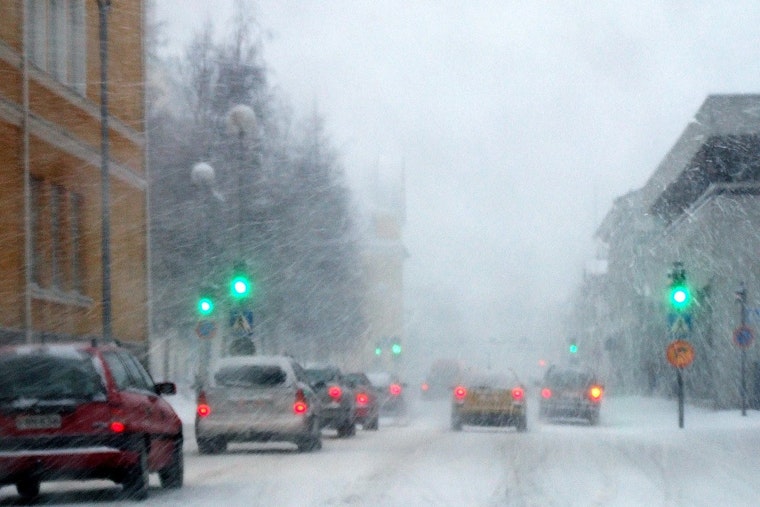 Boston Braces for Quick-Hitting Winter Storm with Mix of Snow and Rain