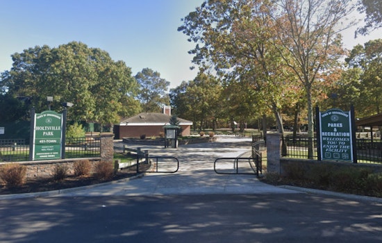 Brookhaven's Beloved Bear "Honey" Sparks Controversy Over Animal Treatment at Holtsville Ecology Center