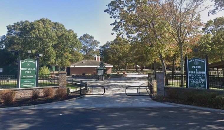 Brookhaven's Beloved Bear "Honey" Sparks Controversy Over Animal Treatment at Holtsville Ecology Center