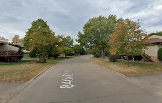 Brooklyn Park Firefighters Join Forces to Tackle Intense Townhome Blaze, No Injuries Reported
