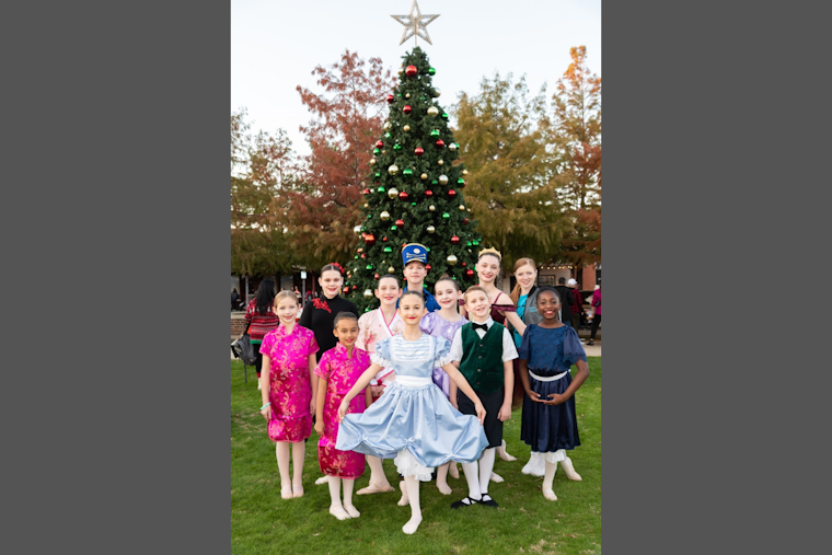 Carrollton's Downtown Square to Glow with Festive Cheer at Annual Santa on the Square Event