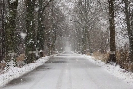 Charlotte Faces Icy Roads and Snow Flurries as Officials Urge Caution for Commuters