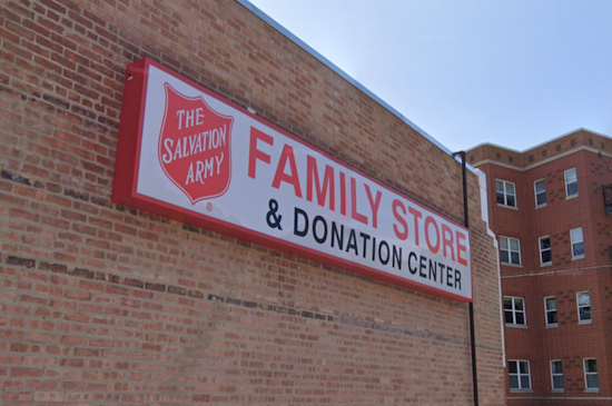 Chicago and Twin Cities Salvation Army Face Donation and Volunteer Shortfalls Despite Technological Advancements