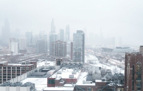 Chicago Braces for Snow and Gusty Winds, Slippery Commutes Expected