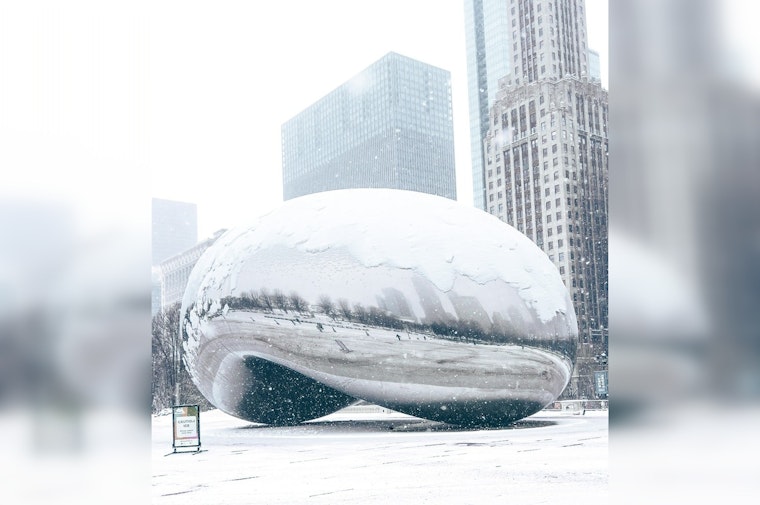 Chicago Braces for Snowy Week with Travel Cautions Ahead of Holidays