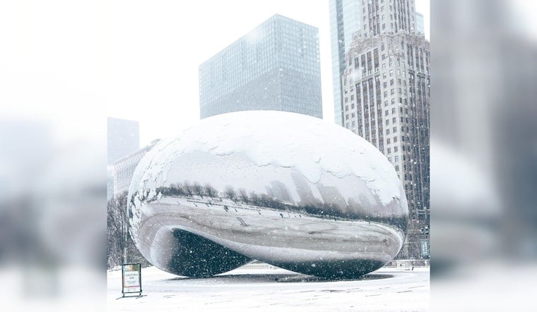 Chicago Braces for Snowy Week with Travel Cautions Ahead of Holidays