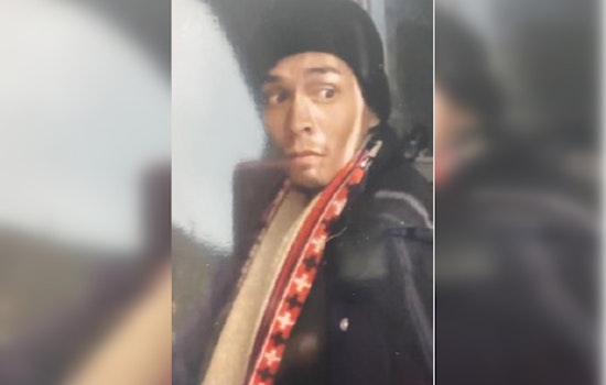 Chicago Police Seek Help Locating Missing Man Last Seen on S. Wells
