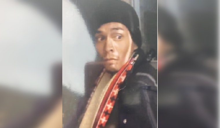 Chicago Police Seek Help Locating Missing Man Last Seen on S. Wells