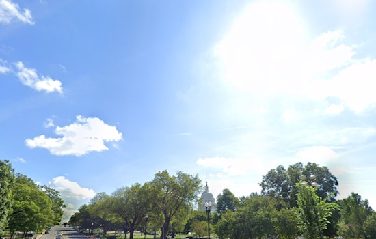 Chilly but Sunny Weather Ahead for Washington D.C. with Clear Skies and Calm Winds