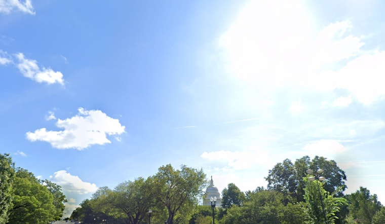 Chilly but Sunny Weather Ahead for Washington D.C. with Clear Skies and Calm Winds