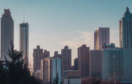 Chilly Spell Hits Atlanta with Widespread Frost, Clear Skies, and Breezy Nights Ahead