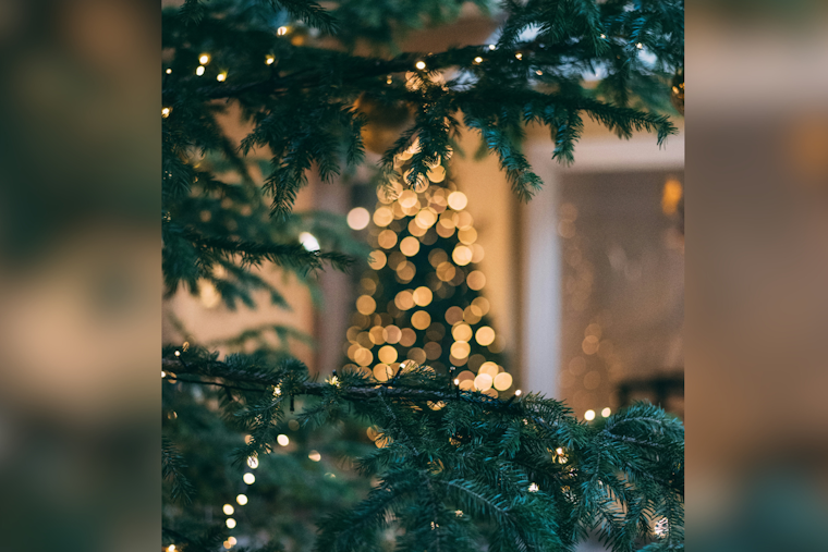 Christmas and Hanukkah Coincide for First Time in Two Decades, Igniting Shared Celebrations in Pikesville