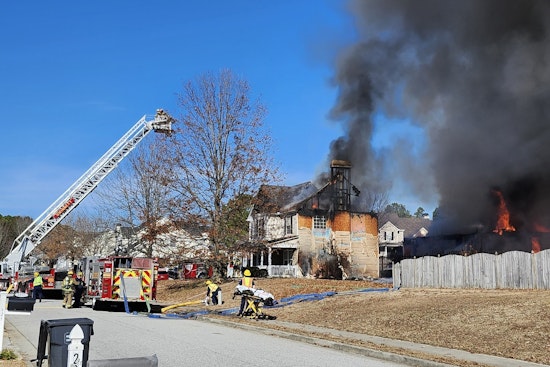 Christmas Eve Blaze Displaces Seven in Grayson, Gwinnett County Firefighters Battle House Fire