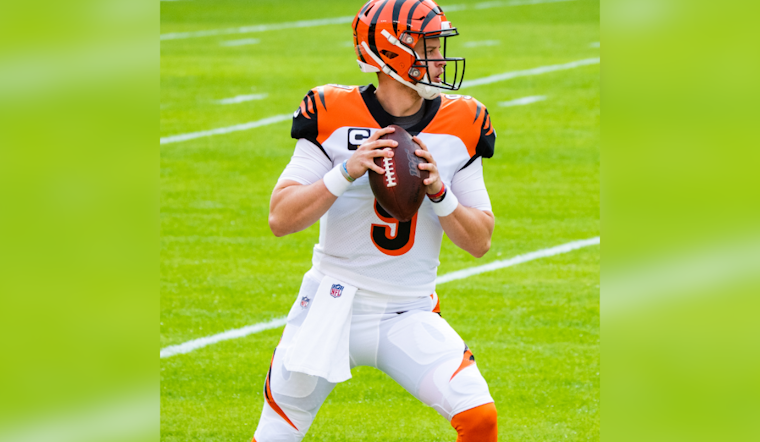 Cincinnati Bengals' Joe Burrow Clinches AFC Offensive Player of the Month Amid Team Setbacks