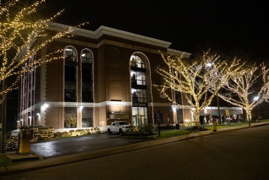 Clarksville Announces Office Closures for Christmas, Essential Services Remain Operational