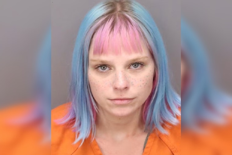 Clearwater Woman Accused of Strong-Arm Robbery Over Condiment Clash at Raising Cane’s