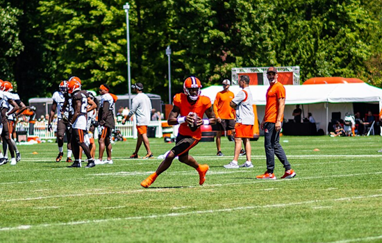 Cleveland Browns Adjust Deshaun Watson's Contract for Salary Cap Flexibility Amid Recovery Hopes